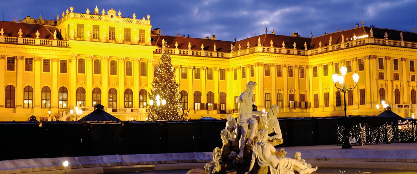 Weihnachtsmarkt Schloss Schönbrunn - Österreich / Wien