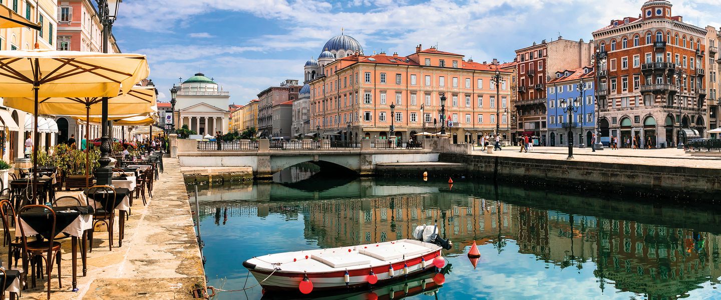 Triest mit Schloss Miramare - Italien / Friaul-Julisch Venetien